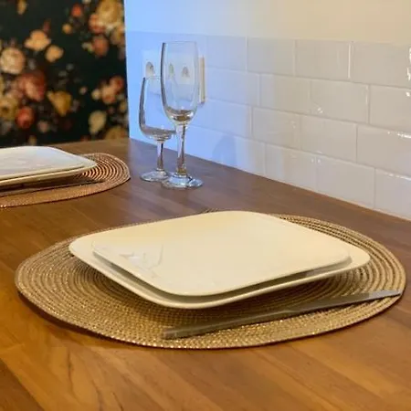 Apartamento Le Rosegarden Au Pied De La Gare De *